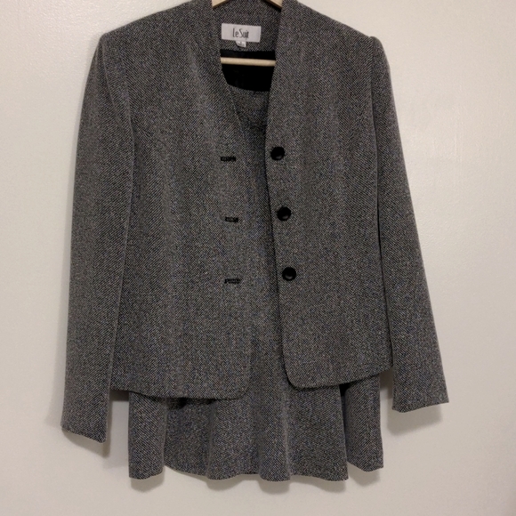 Le Suit Dresses & Skirts - Vintage Le Suit skirt suit